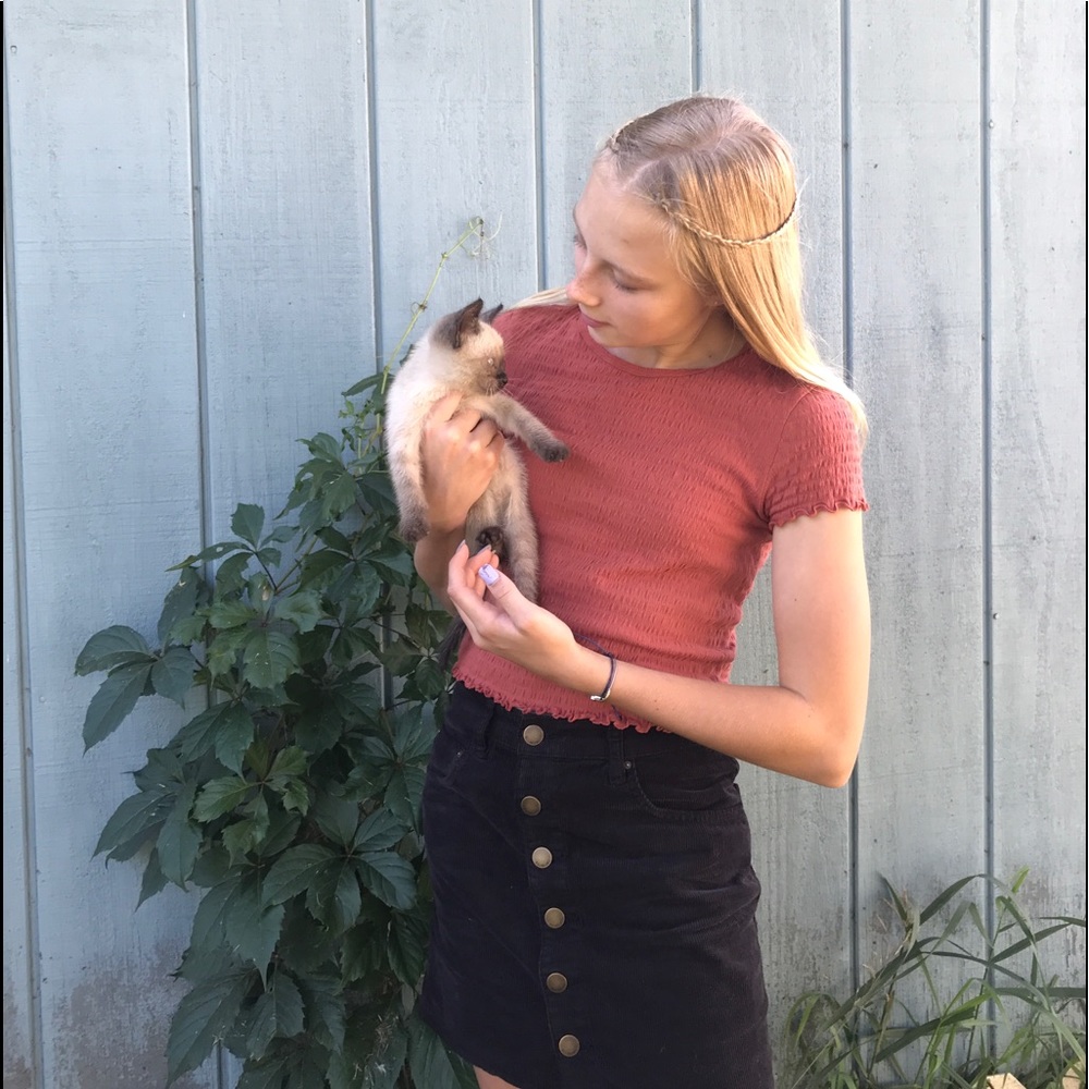 Meet your Posher, Ella